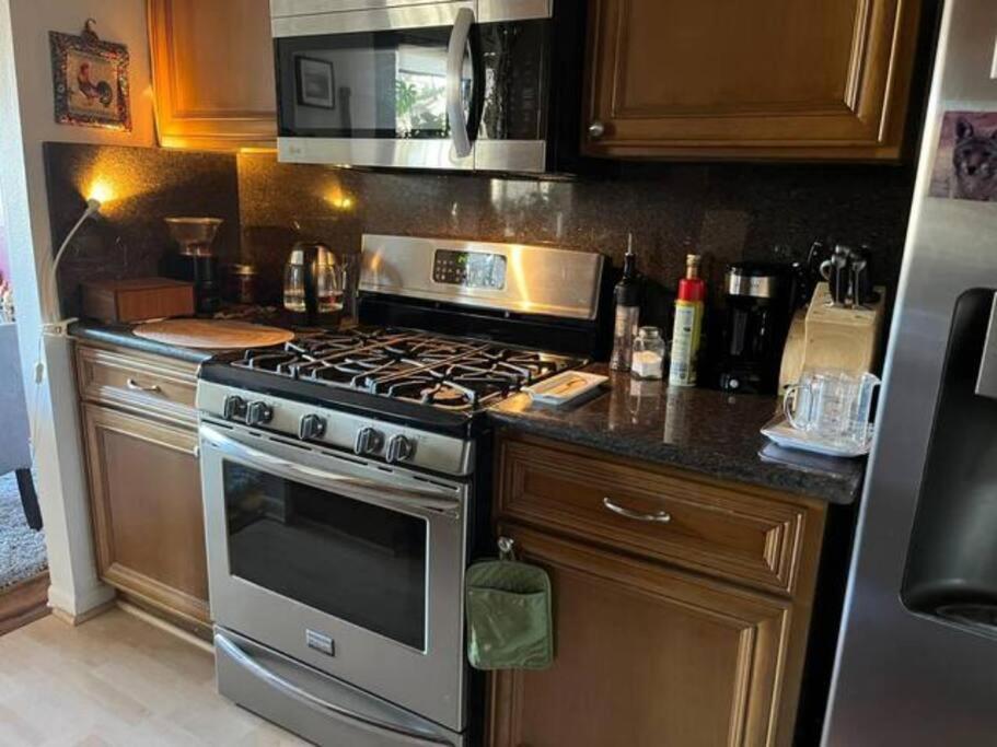 Spacious 2 Bedrooms. Prime Location Los Angeles Eksteriør billede